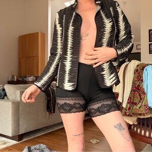 Early 2000’s Chico’s Black & White Zigzag Open Reversible Jacket